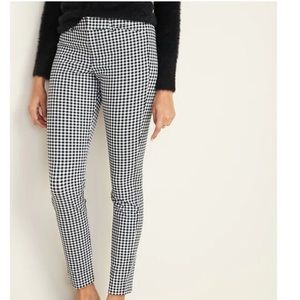 Old Navy Gingham Black and White Check Pixie Pants